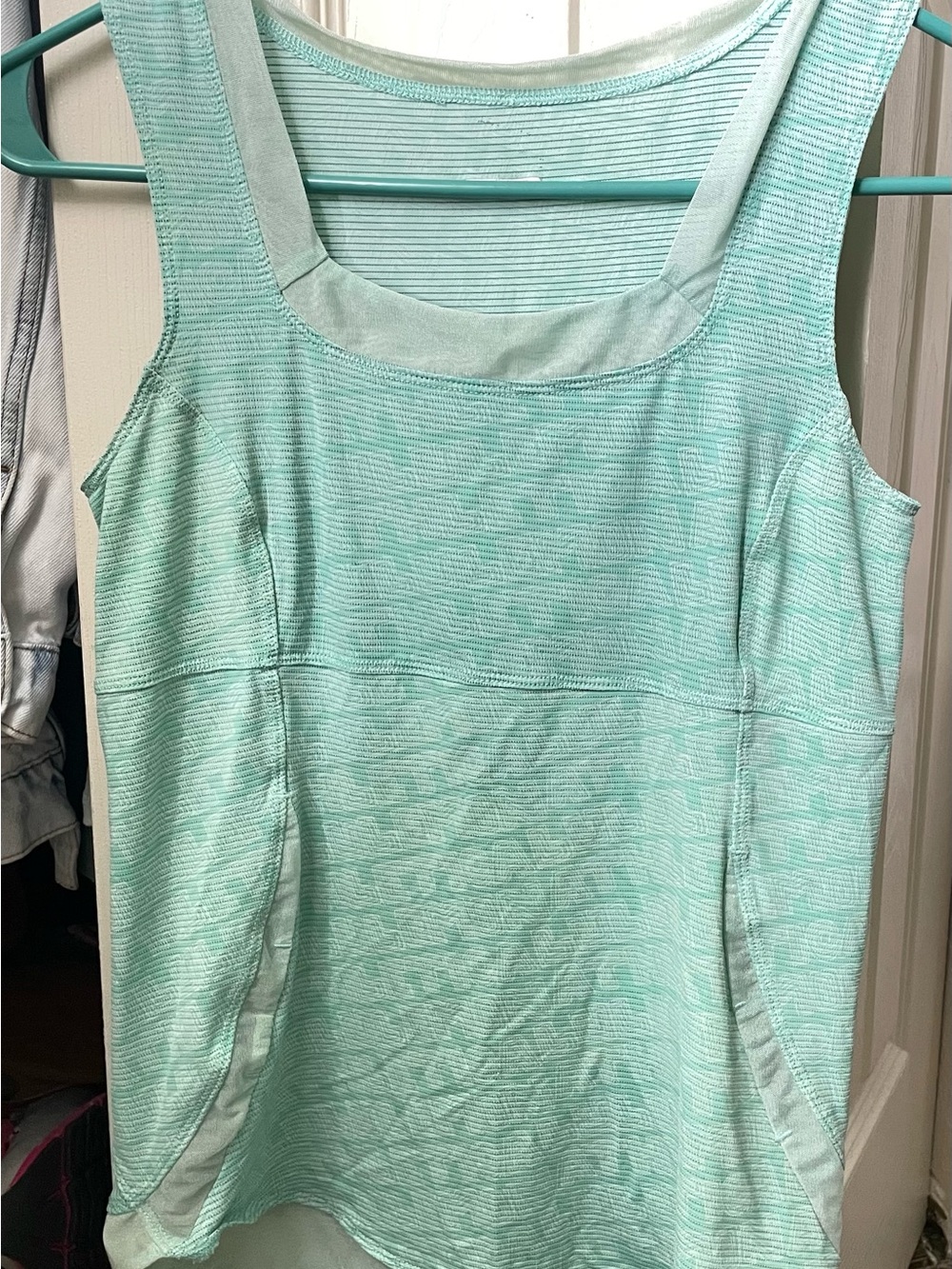 Women's Mint Green Tank Top - Lightweight Scoop Neck